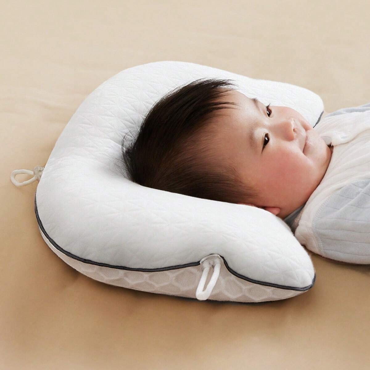 Baby Head Shaping Pillow for Newborns – Anti-Flat Head Support with Soft Polyester Material, Breathable Comfort 2