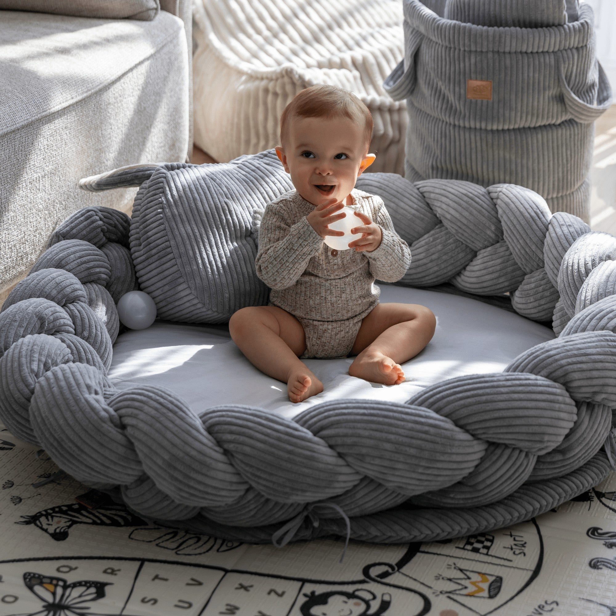 Baby Nest and Play Mat with Braided Crib Bumper – Hypoallergenic Soft Cotton, 100 cm Diameter, Grey, Safe for Newborns 5